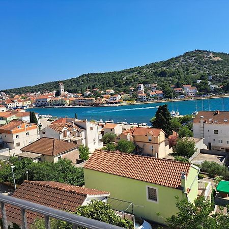 Cuzela-Papata Apartments Tisno Bagian luar foto