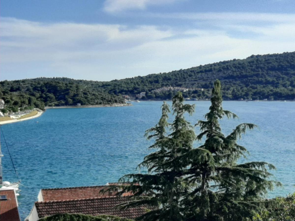 Cuzela-Papata Apartments Tisno Bagian luar foto