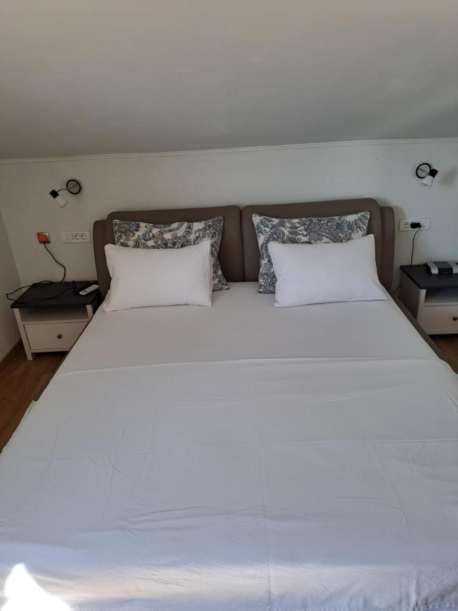 Cuzela-Papata Apartments Tisno Bagian luar foto