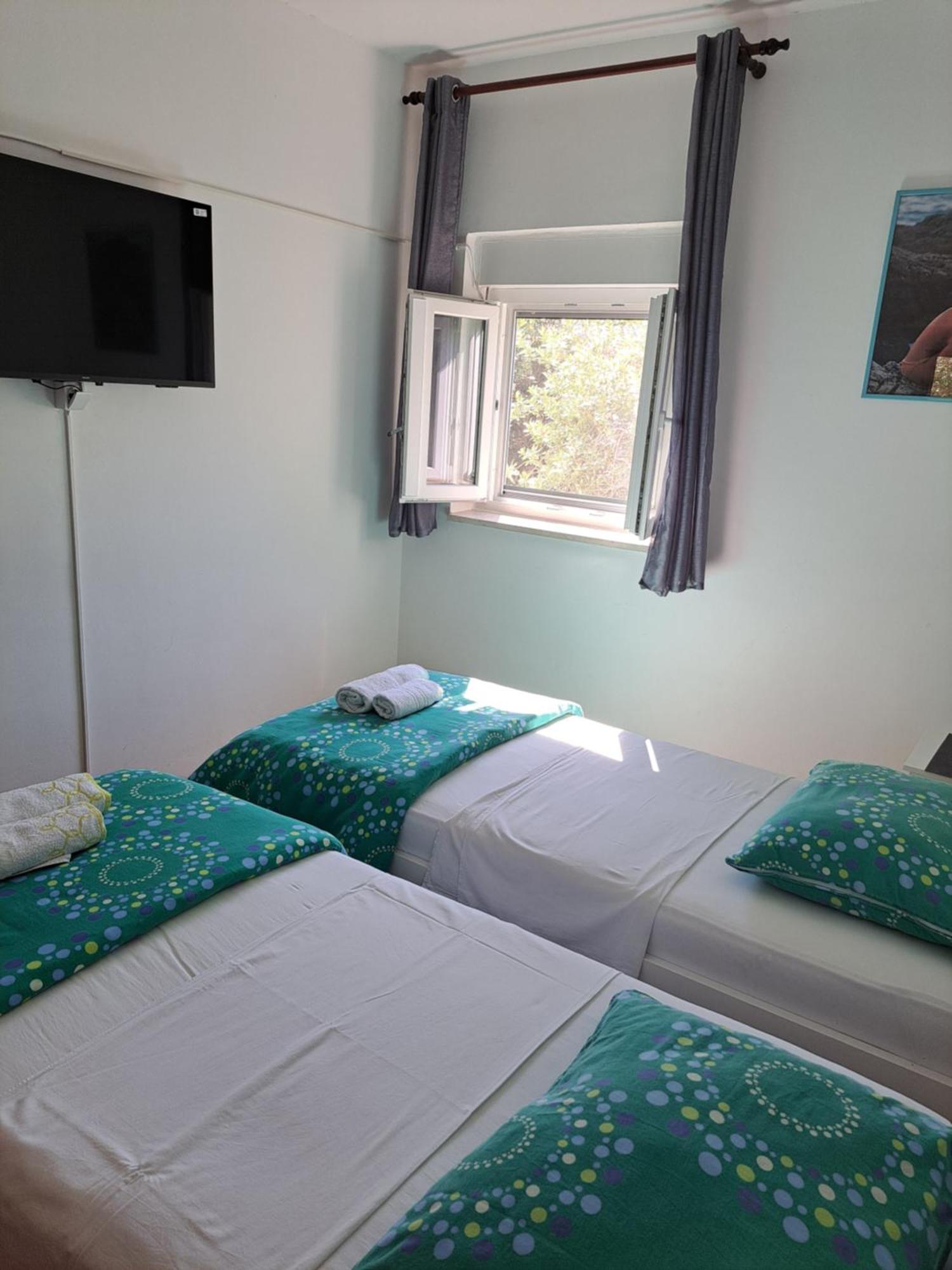 Cuzela-Papata Apartments Tisno Bagian luar foto