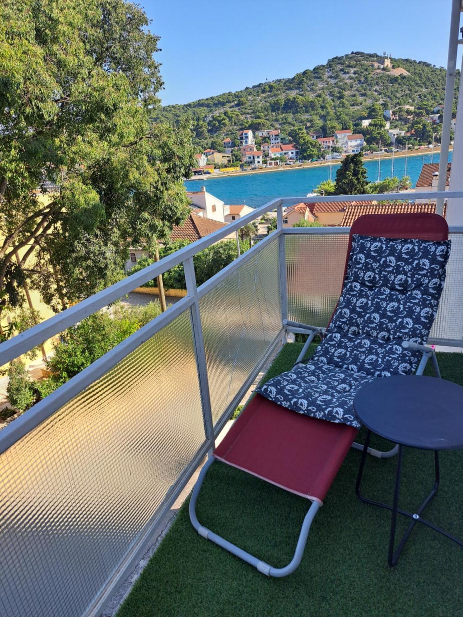 Cuzela-Papata Apartments Tisno Bagian luar foto