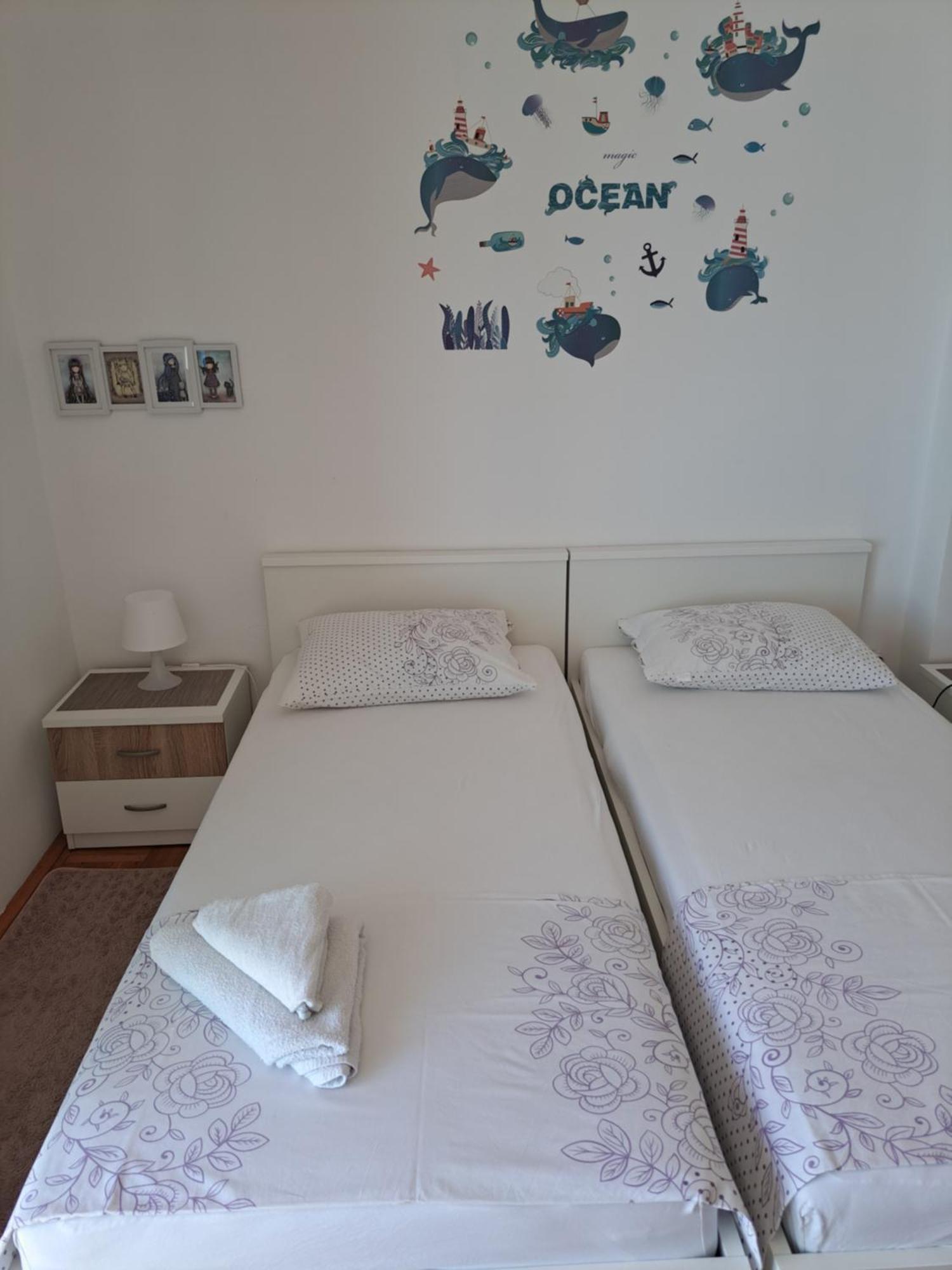 Cuzela-Papata Apartments Tisno Bagian luar foto